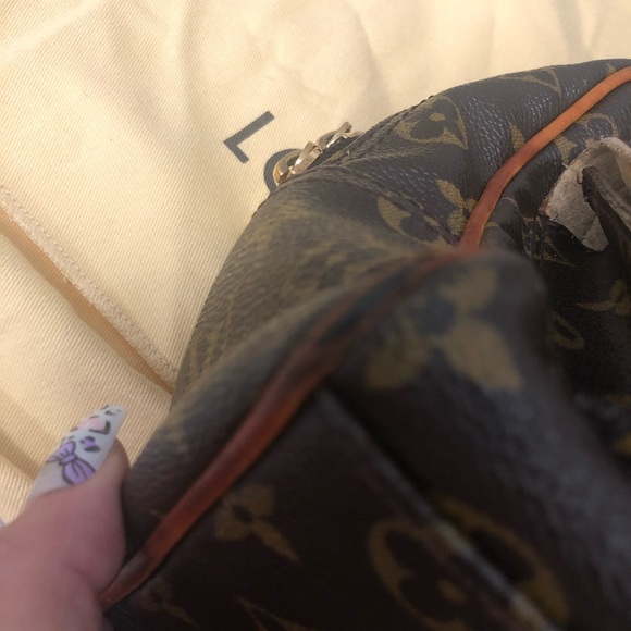 Louis Vuitton Bag - Picture 13 of 15